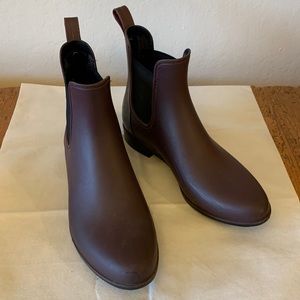 Sam Edelman Tinsley Chelsea Rain Boots in Sangria Matte - size 8